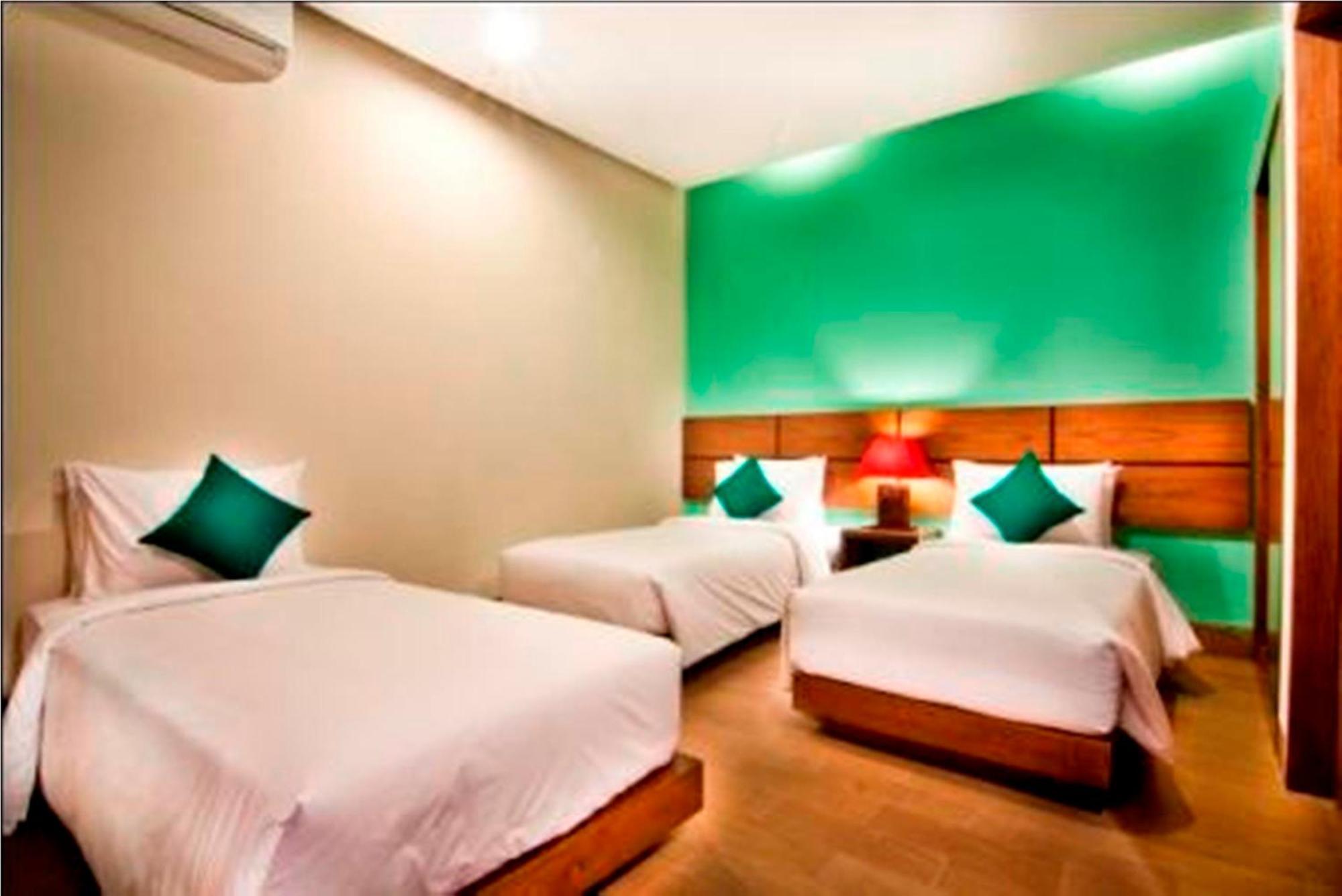 The Green Zhurga Suite Kerobokan  Luaran gambar