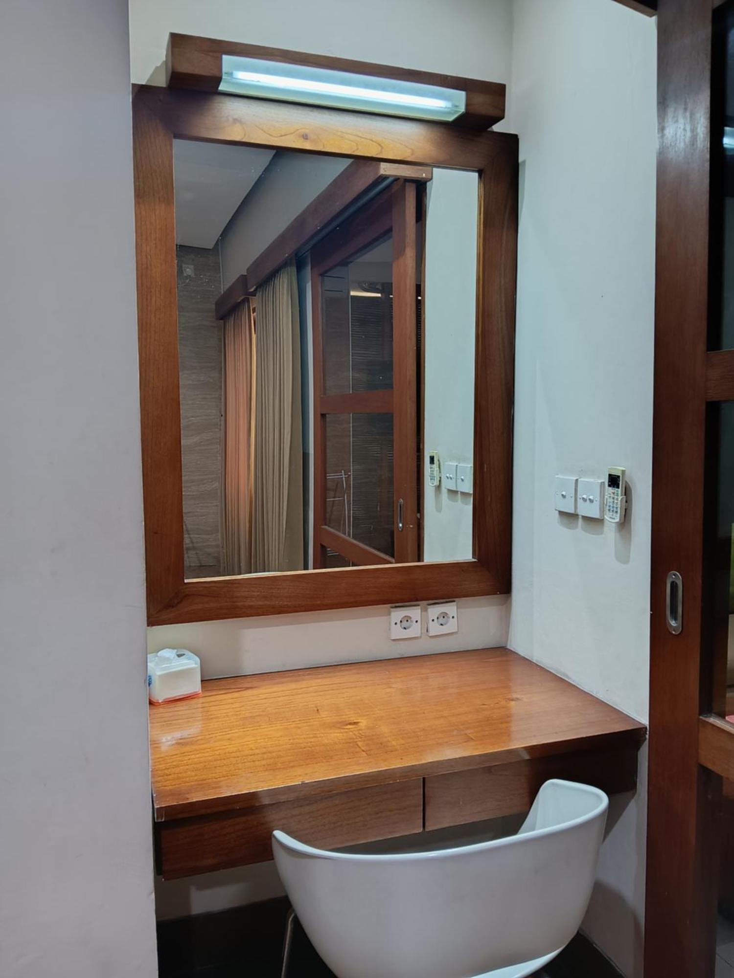 The Green Zhurga Suite Kerobokan  Luaran gambar
