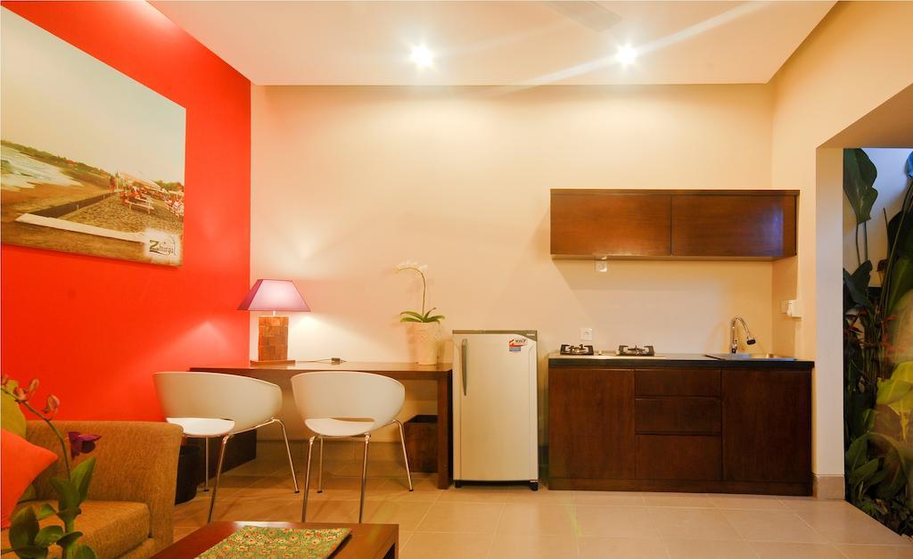 The Green Zhurga Suite Kerobokan  Bilik gambar
